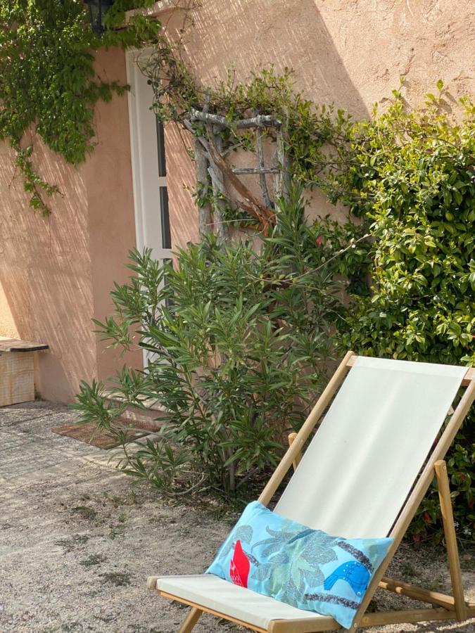La Belle Etoile Chambres Roaix Екстериор снимка